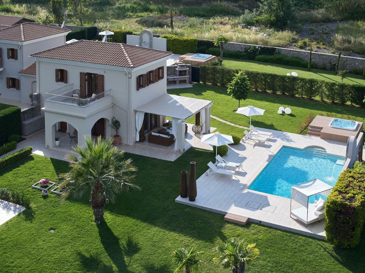 S & O Villas Corfu Dassiá Eksteriør bilde